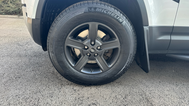 Land Rover Defender 90 Diesel 3.0 D250 Hard Top Auto